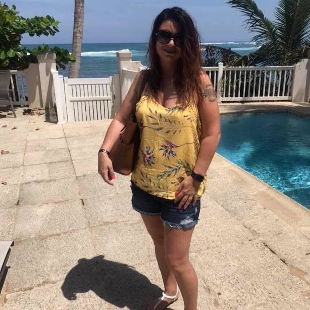 Meet your Posher, Crystal